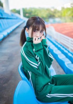 超级学校霸王在线观看免费国语版_十万网红美女美酱