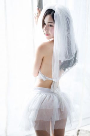 五十度黑电影_十万网红美女美酱